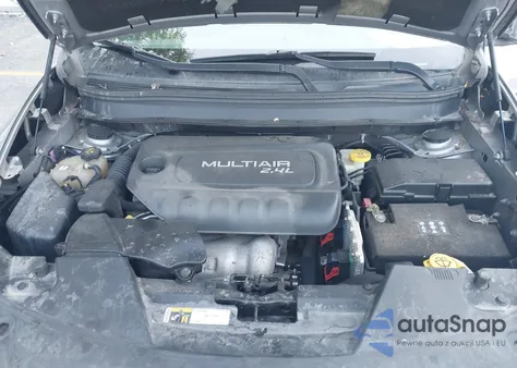 2015 Jeep Cherokee Sport из США, поврежденный, VIN 1C4PJMAB7FW682805